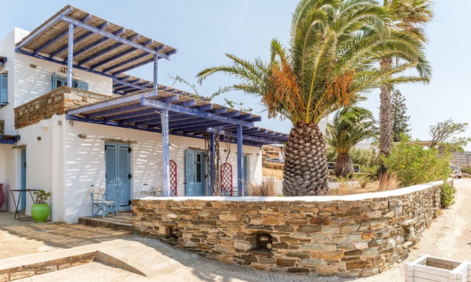 Agios Ioannis Apartment | Apartment 'Ethelio Mykonos' with Sea View, Wi-Fi and Air Conditioning