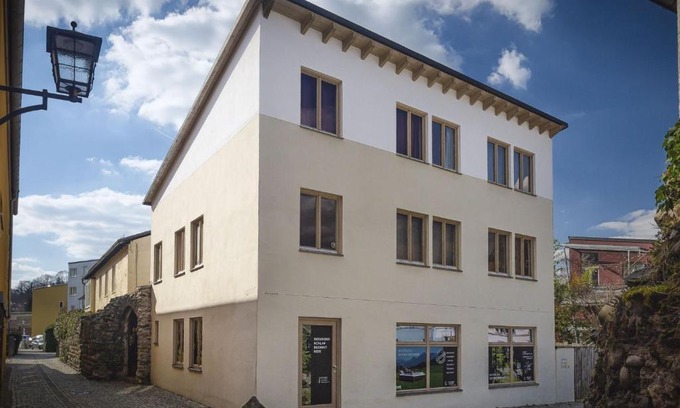Wasserburg am Inn Apartment | Kid-Friendly Apartment E3 with Outstanding 9/10 Guest Rating