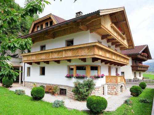 Aschau Im Zillertal Apartment | Top-Rated Apartment Eberharter-5: Perfect for Families