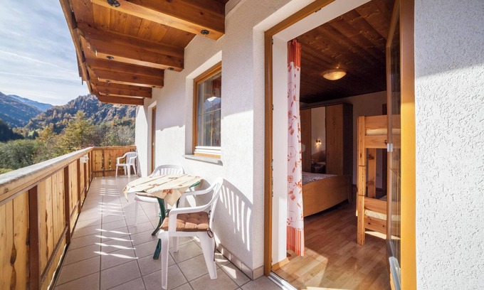 Moso in Passiria Apartment | Cozy Egarthof Arnika: Mountain View, Balcony & Garden