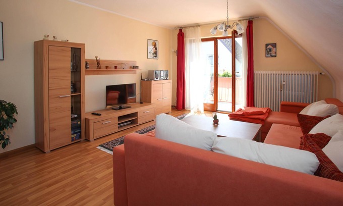 Elzach Apartment | Discover Elzachferien: Family-Friendly with Breakfast Included!