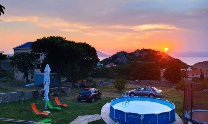 Sveti Juraj Apartment | Oceanfront Apartment Emily with Pool & Lake Views