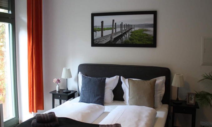 Zentrum-Sued Apartment | Comfortable Apartment-Ensuite with Shower & Terrace Access