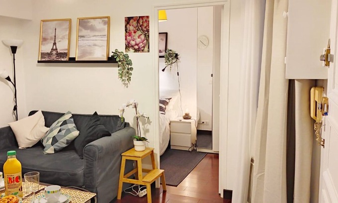 Vivienne Apartment | Apartment-Ensuite with Shower-Courtyard view-Paris