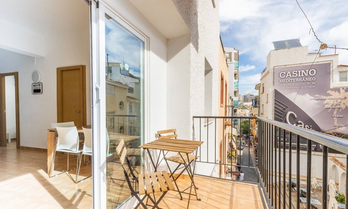 Benidorm Centro Apartment | Cozy Apartment "Entreplayas Benidorm" with Oceanfront Views