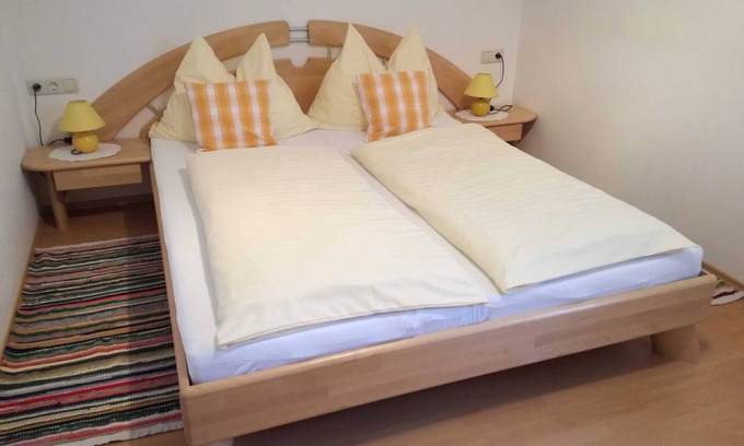 Werfenweng Apartment | Cozy Apartment Enzian - Örglgut with Kitchen Amenities
