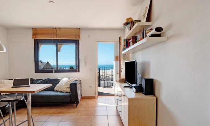 Zahara de los Atunes Apartment | Discover Ático Heaven: Oceanfront Retreat with Mountain Views