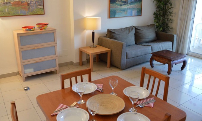 L'Estartit Apartment | Outstanding Estartit Park 1-2: Oceanfront Retreat with Pool