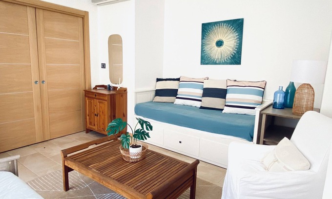 Cannes City Centre Apartment | Ideal Apartment for 4 in Central Cannes, Steps from Beach