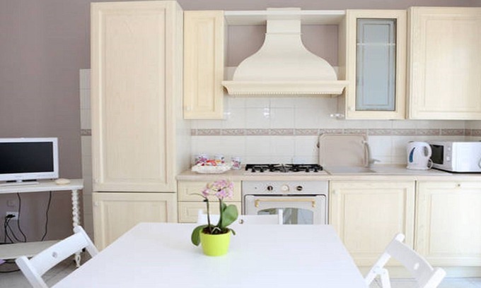Rivoltella Apartment | Cozy Ground Floor Apartment for 4 with Ocean View & Pool