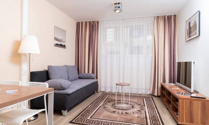 Favoriten Apartment | Family-Friendly Apartment Favoriten: Your Home Away From Home