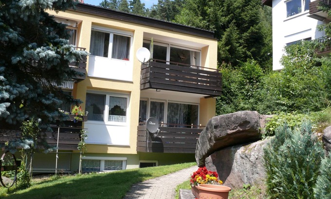 Bad Liebenzell Apartment | Cozy Apartment "Ferienwohnung Dittmar am Kaffeehof" Awaits