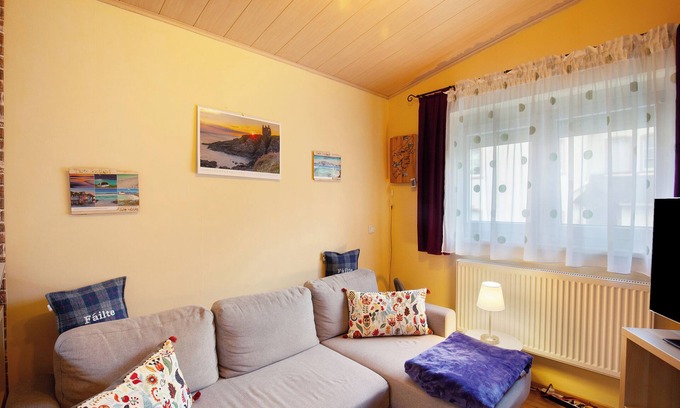 Selters Apartment | Apartment 'Ferienwohnung Failte' with Private Garden and Wi-Fi