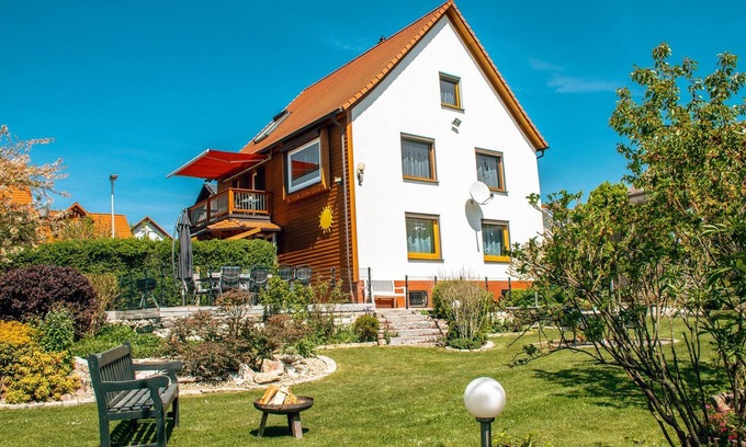 Kirchahorn House | Mountain View Apartment with Private Terrace & Spa Amenities