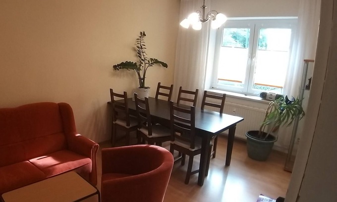 Markkleeberg Apartment | Seaside Retreat: Apartment 'Ferienwohnung In Seenähe'