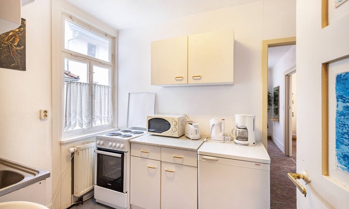 Albstadt Apartment | Cozy Apartment 'Ferienwohnung 202' with Garden & Wi-Fi