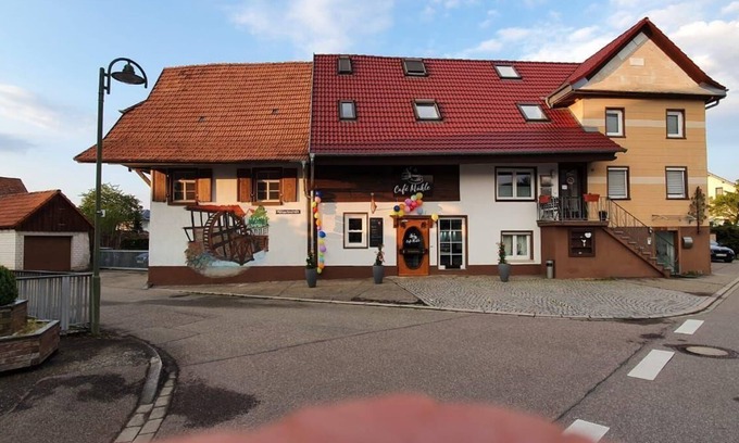 Biberach Apartment | Cozy Apartment Ferienwohnung Mader with Family-Friendly Amenities