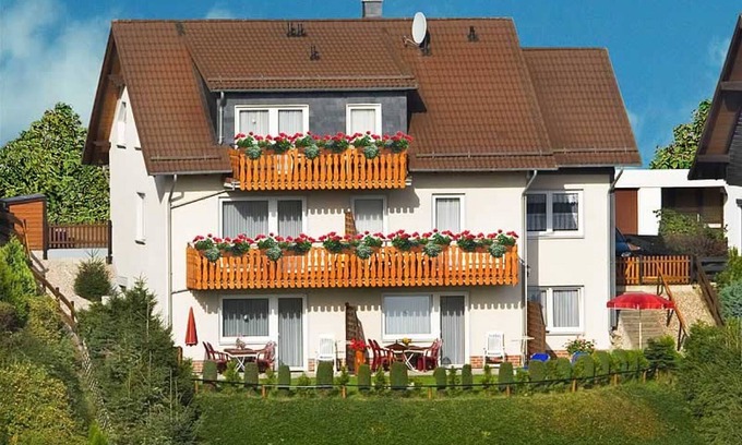 Altenau Apartment | Scenic Apartment 'Ferienwohnung Nr 5' with Mountain Views
