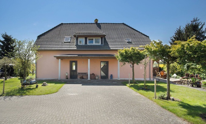 Luessow Apartment | Discover 'Ferienwohnung Lüssow' with Private Terrace & Garden