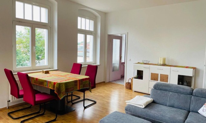 Zwickau Apartment | Modern Apartment 'Ferienwohnung Glück Auf' with Balcony & Wi-Fi