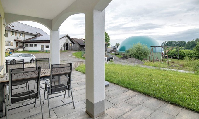 Goppertsweiler Apartment | Apartment 'Fewo Obstbäumle' with Mountain View, Shared Pool and Wi-Fi