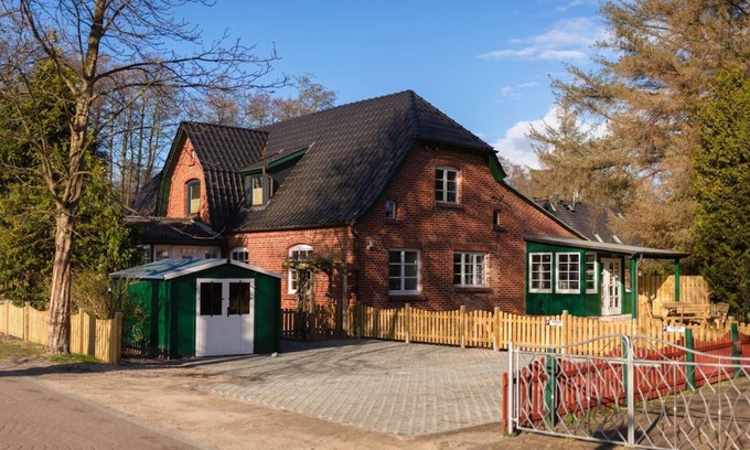 Ostseebad Prerow Apartment | Pet-Friendly Apartment FeWo "Prerow" - Guest Rated 10/10