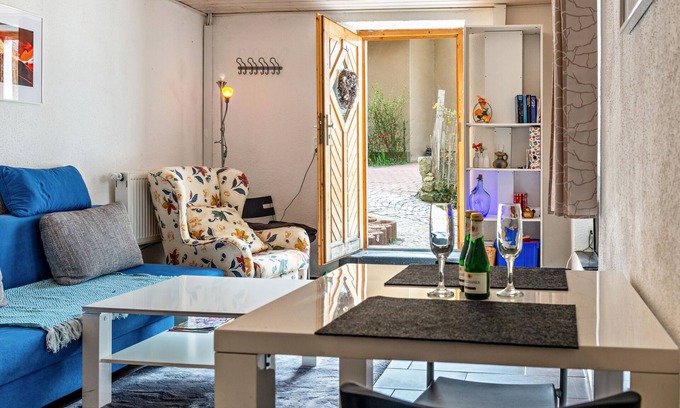 Sipplingen Apartment | Relaxing Fischerstube Apartment with Garden & Ocean Views