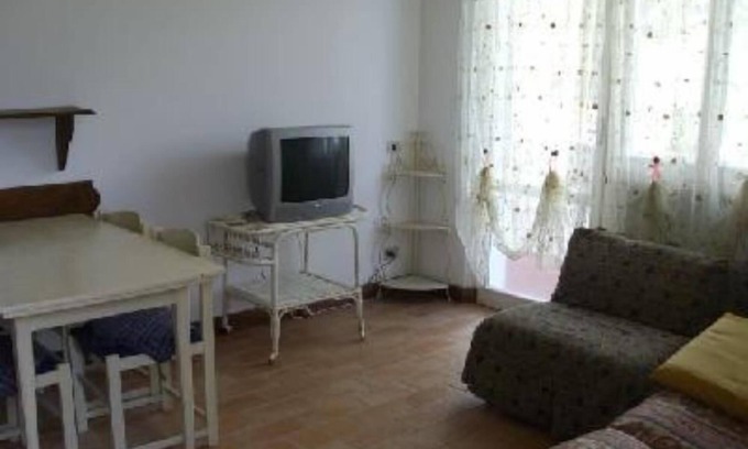 Marcelli Apartment | Spacious Oceanfront Apartment for 4 with Pool & Spa