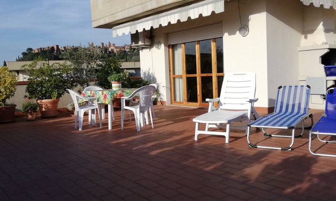 Certaldo Apartment | Family-Friendly Apartment with Spa Near San Gimignano