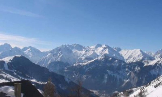 Viel-Alpe Apartment | Cozy Apartment in Alpe d'Huez - Guest Rated 9.8/10!