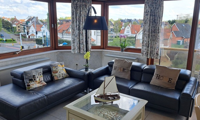 Koksijde-Bad Apartment | Oceanfront Apartment with Spa & Pool – Rated 9.2/10