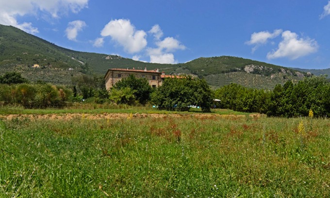 Calci Apartment | Top-Rated Apartment in Calci with Pool & Spa Amenities