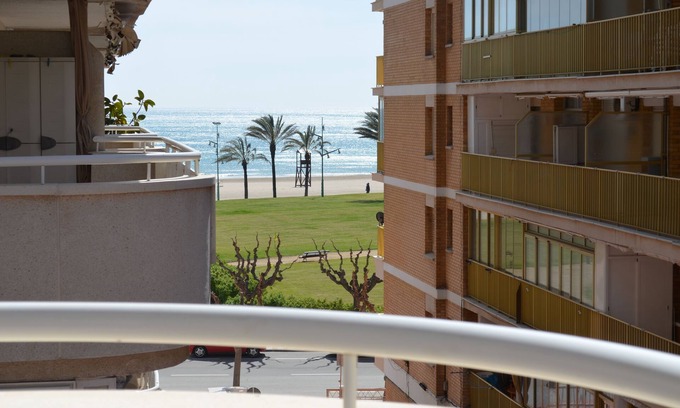 La Pineda Apartment | Guest Rated: 8.8 - Relax at La Pineda de Salou