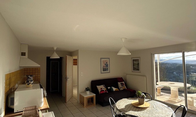 Vals-les-Bains Apartment | Pet-Friendly Apartment in Vals Les Bains - Top Rated 10/10