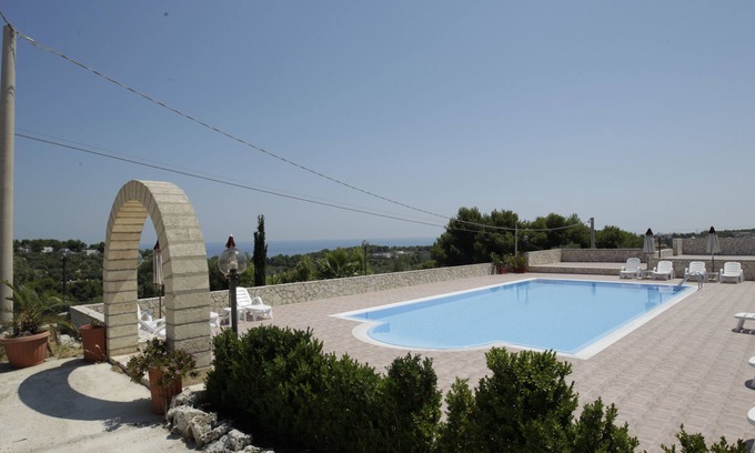 Defensola Apartment | Exceptional Oceanfront Apartment in Vieste with Spa & Pool