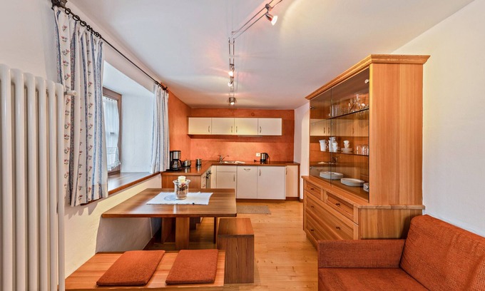 Fie allo Sciliar Apartment | Unforgettable Stay at Florerhof Ferienwohnung Rose with Spa