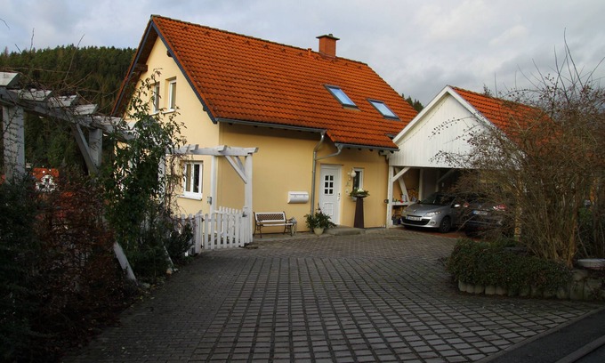 Benshausen Apartment | Cozy Apartment on Thuringian Forest's Southern Slope