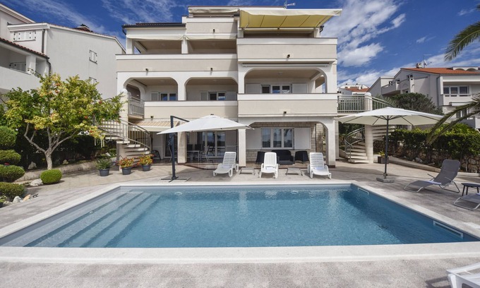 Novalja Apartment | Beachfront Apartment for 18 with Pool and Spa Amenities