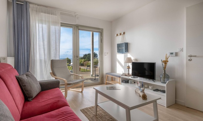 Pornic Apartment | Oceanfront Apartment for 4 with Pool & Beach Access