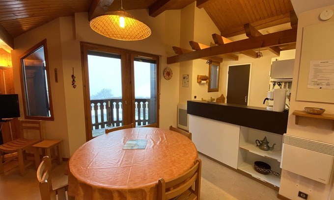 Cohennoz Apartment | Family-Friendly Apartment Crest-Voland with Spa & Breakfast