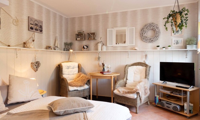 Tilzow Apartment | Cozy Apartment for Two with Ocean View & Family-Friendly Amenities