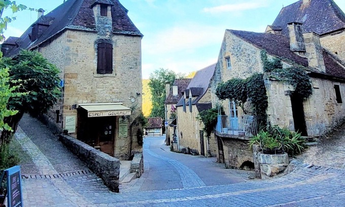 Beynac-et-Cazenac Apartment | Apartment for 4 people in the heart of Beynac with all shops