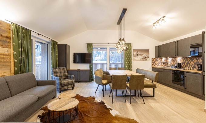 Turracher Hohe Apartment | Spacious Apartment for 8 with Hot Tub & Family-Friendly Amenities