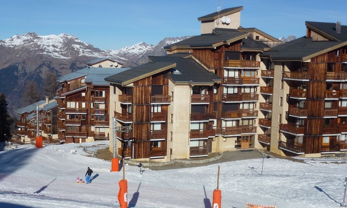 Plagne Villages Apartment | Inviting Apartment in La Plagne with Spa & Hot Tub Access