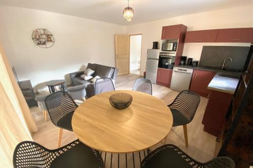 Saint-Jean-de-Maurienne Apartment | Spacious Apartment for 4-6 with Terrace in St-Jean-de-Mne