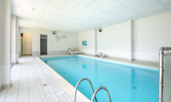 Saint-Sorlin-d'Arves Apartment | Apartment in Saint-Sorlin with Mountain View