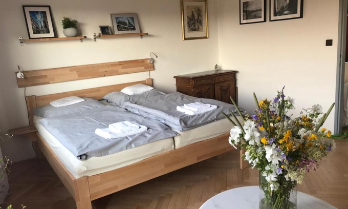 Prague 12 Apartment | Family-Friendly Retreat at Apartment Garden - Rated 9/10