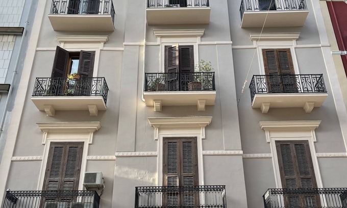 Bari City Centre Apartment | Discover Apartment Garruba Eighty-Five: Family-Friendly Stay