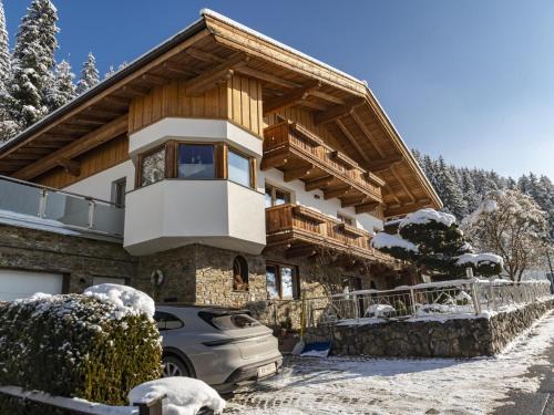 Itter Apartment | Pet-Friendly Haven: Apartment Gartentraum, 4-Star Excellence