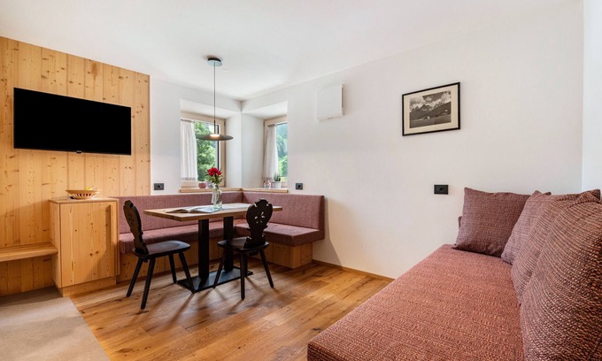 San Pietro Apartment | Cozy Apartment 'Geisler' with Mountain View & Private Terrace